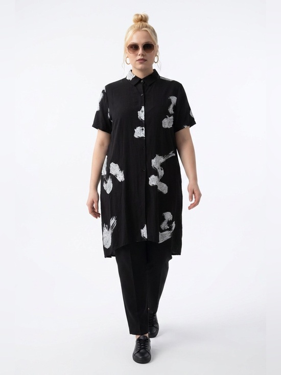 Dresses & Skirts - Knee length dress